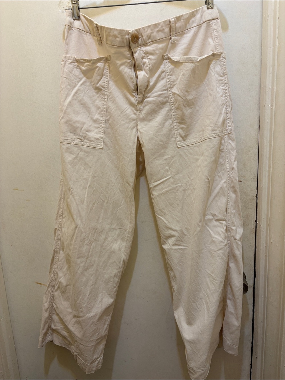 Frank & Eileen Cream Wide-Leg Cargo Pants with Front Patch Pockets